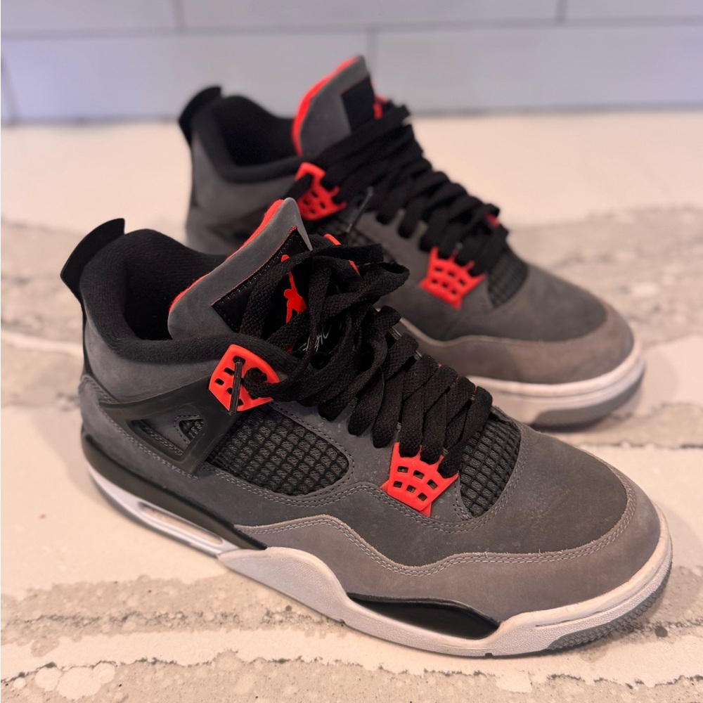 Air Jordan 4 InfraRed Retro Size 8